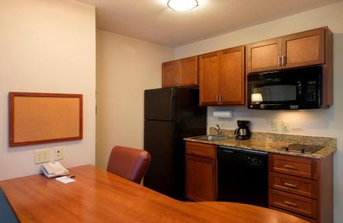 White Settlement Hotel | Candlewood Suites Fort Worth West by IHG
