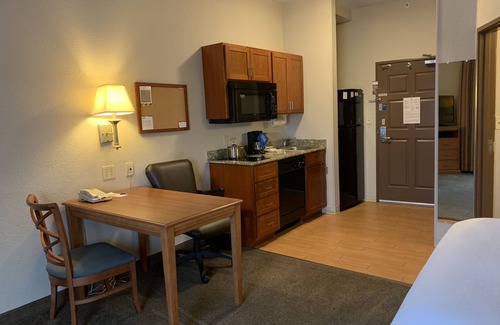 Jonesboro Hotel | Candlewood Suites Jonesboro by IHG