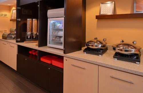St. Charles Hotel | Candlewood Suites St Louis St Charles by IHG