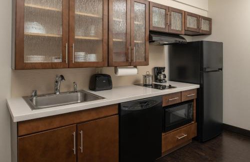 Vancouver Hotel | Candlewood Suites Vancouver/Camas by IHG