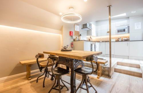 Bowness-on-Windermere House | Candy Cottage