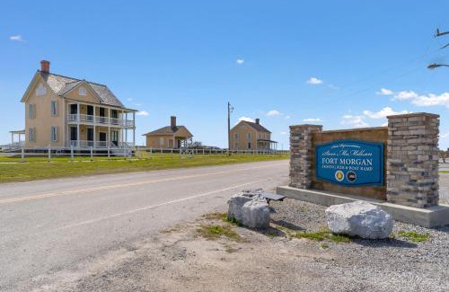 Morgantown House | Candy Land by Vacation Homes Collection