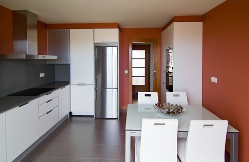 Portonovo House | CANELAS SUITES APARTMENTS