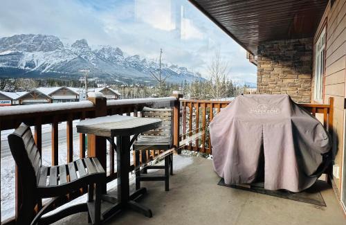 Canmore Apartment | Canmore Mountain Retreat - Heated Pool & Hot-tub