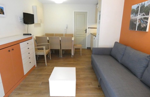 Cannes La Bocca Apartment | Cannes villa Francia, Apartment with terrace