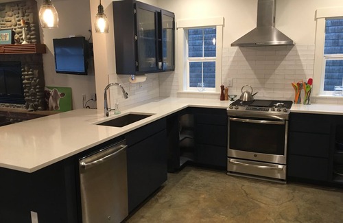 Tolovana Park House | Cannon Beach - remodeled in 2018, Mid-Beach, 200 Feet to beach