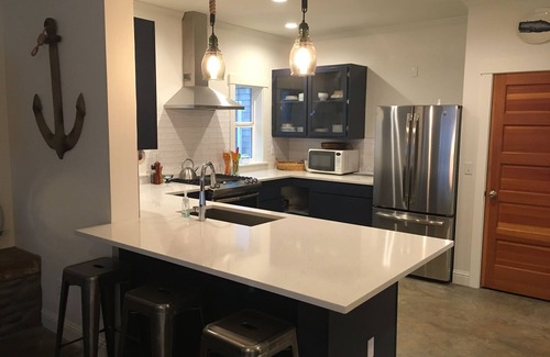 Tolovana Park House | Cannon Beach - remodeled in 2018, Mid-Beach, 200 Feet to beach