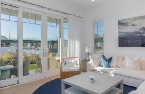 Hampton Bays Apartment | Canoe Place Waterfront Residences