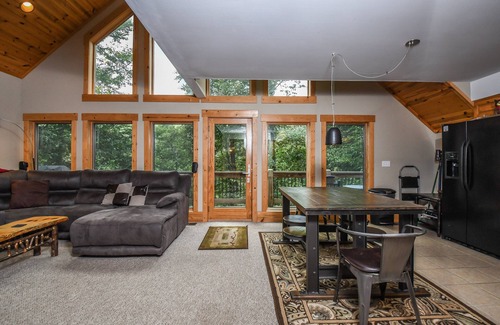 McHenry House | Canopy Escape | Quiet Location Near Wisp Resort!