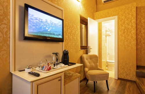 Rione IV Campo Marzio House | Canova Rooms in Spanish Steps