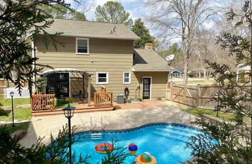 North Raleigh House | Cant Miss! Stunning Home w/private Pool, Hot Tub and Firepit! (Pet Friendly)