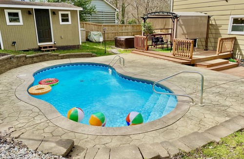 North Raleigh House | Cant Miss! Stunning Home w/private Pool, Hot Tub and Firepit! (Pet Friendly)