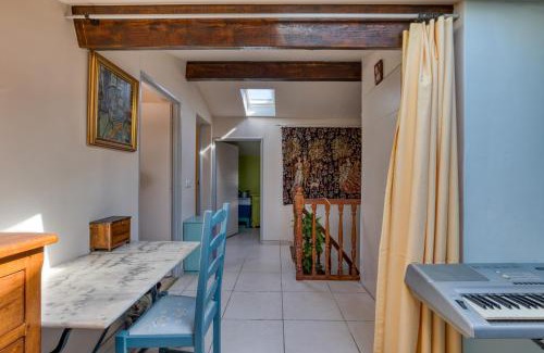 Lunel-Viel Bed & Breakfast | Cantegrel 1st Floor From 1 To 5