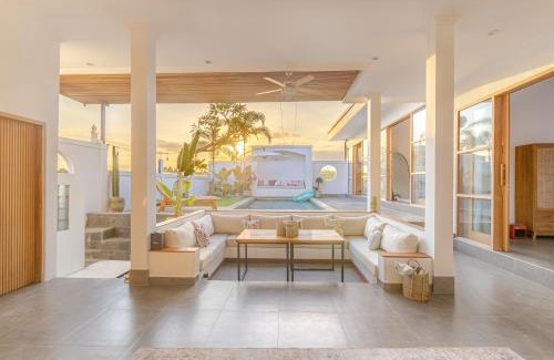 Munggu Villa | Cantik Maria- Escape to Peace - Stylish 3BR Villa with Calming Ricefield Views