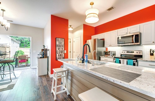 Holly Springs House | Canton Home w/Fenced Yard: 6 Mi to Lake Allatoona