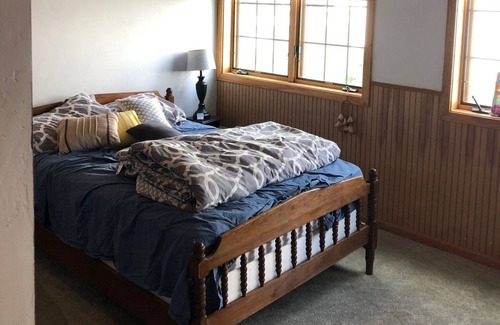 Fremont House | Canvasback Lodge - 6,400 SF of fun.... great play, swimming, fishing and boating