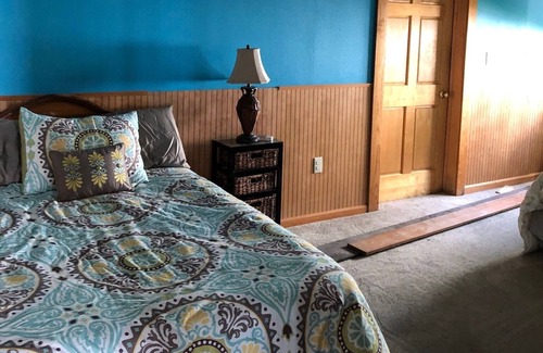 Fremont House | Canvasback Lodge - 6,400 SF of fun.... great play, swimming, fishing and boating