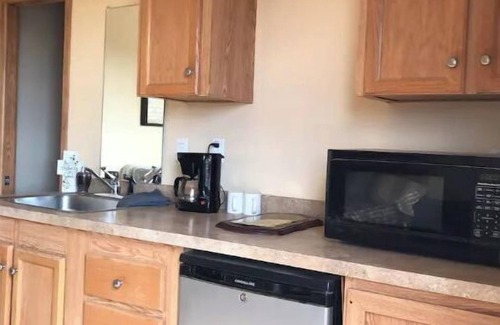 Whites City Cabin | Canyon Casitas-Eden Cabin