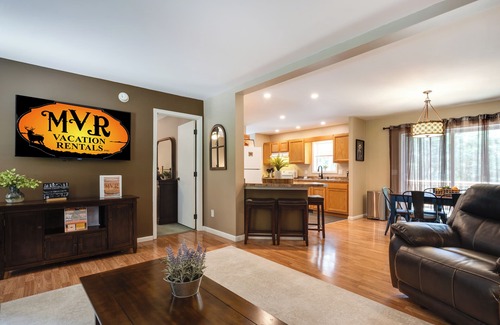 Wellsboro House | Canyon Lodge-close to PA Grand Canyon
