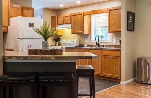 Wellsboro House | Canyon Lodge-close to PA Grand Canyon
