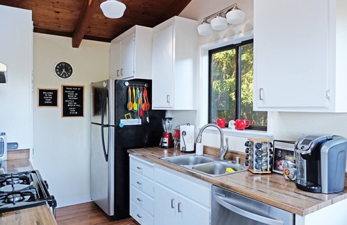 Anchor Bay House | Canyon View Cabin in the Redwoods