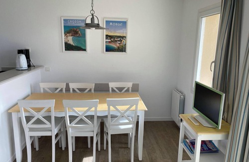 Crozon Apartment | Cap Morgat - Big Holiday Apartment with pool and sea view