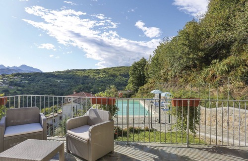 Villa Collemandina Apartment | Capanna (CNG175) by Interhome