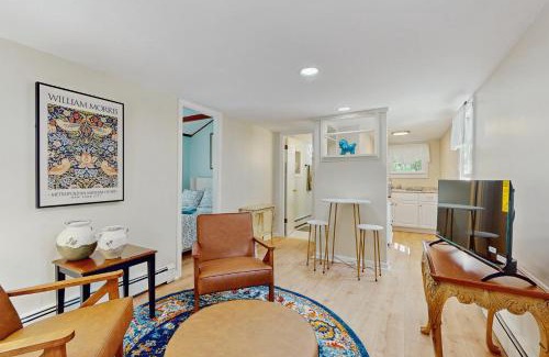 Osterville House | Cape Breeze Cottage