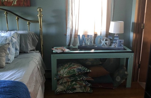 Sagamore House | Cape Cod Canal Great Experience - Private Room and Bath - Great views