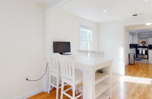Falmouth House | Cape Cod Charmer
