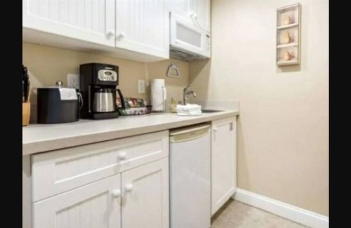 Dennis Port Condo | Cape Cod Condo 2 balconies. Heated Pool next to Ocean. Private Beach