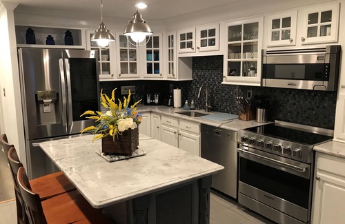 Mashpee House | Cape Cod Getaway - close to beaches, shopping and more