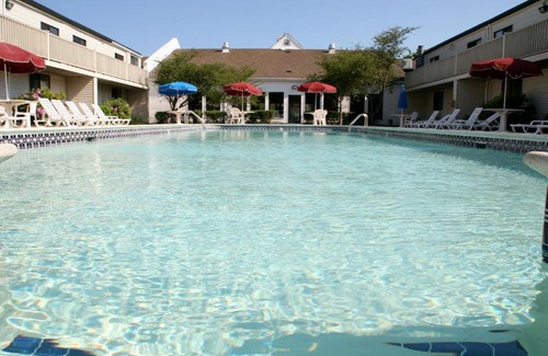 Bass River Hotel | Cape Cod Irish Village