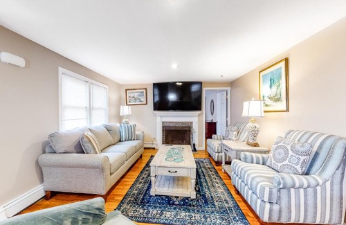 South Yarmouth House | Cape Cod Playhouse