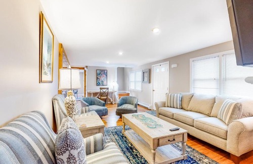 South Yarmouth House | Cape Cod Playhouse
