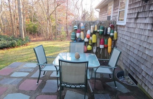 Harwich Center House | Cape Cod style ranch close to Harwich Center; drive to beach.