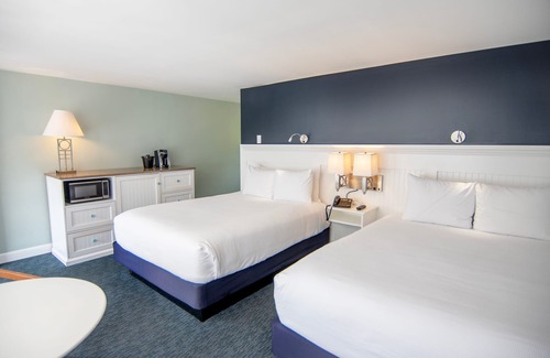 Provincetown Hotel | Cape Colony Inn