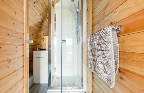 St Just Apartment | Cape Cornwall Pod with vast sea views