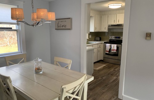 South Harwich House | Cape Cottage - 10 minute walk to Red River Beach