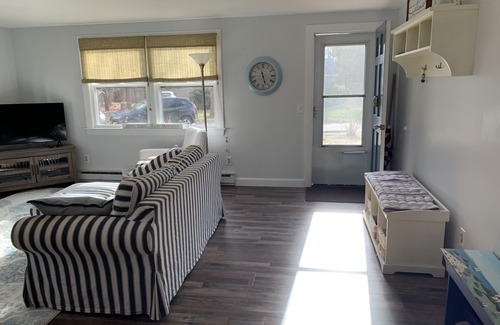 South Harwich House | Cape Cottage - 10 minute walk to Red River Beach