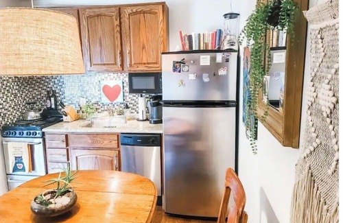 Wilmington Historic District Condo | Cape Fear’s Original 1908 Historic Getaway