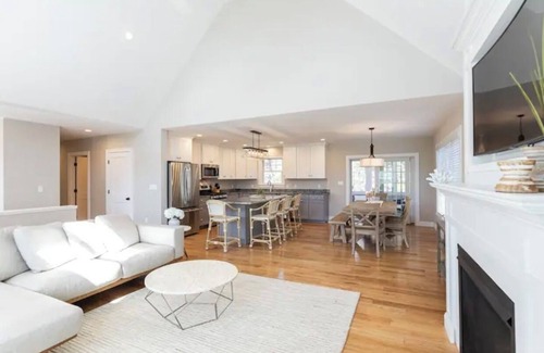 Centerville House | Cape House Retreat!
