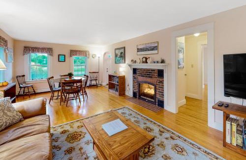 Gilford House | Cape Me Away