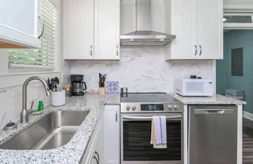 Columbia Apartment | Capes Cottage | 1BR Near Rosewood