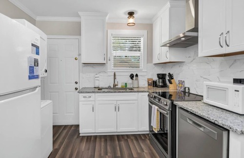 Columbia Apartment | Capes Cottage | 1BR Near Rosewood