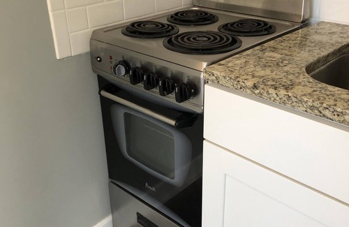 Frankfort Condo | Capital City Condo #1 close to Interstate, Water Park, Restaurants and Shopping