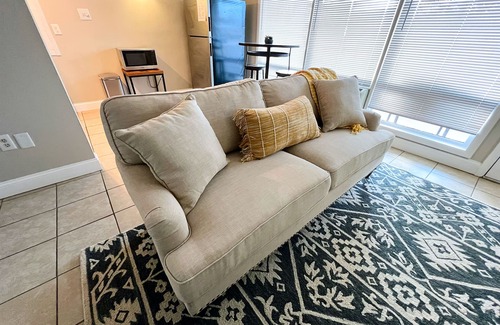 Frankfort Condo | Capital City Condo #8