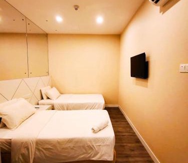 Kampung Air Hotel | CAPITAL EXPRESS