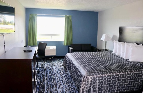 Salem Hotel | Capital Inn & Suites