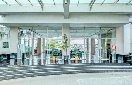 Cileunyi Hotel | Capital O 92525 Easton Park Apartment Jatinangor By Yunus